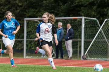 Bild 109 - wBJ VfL Pinneberg - Germania Schnelsen : Ergebnis: 15:1